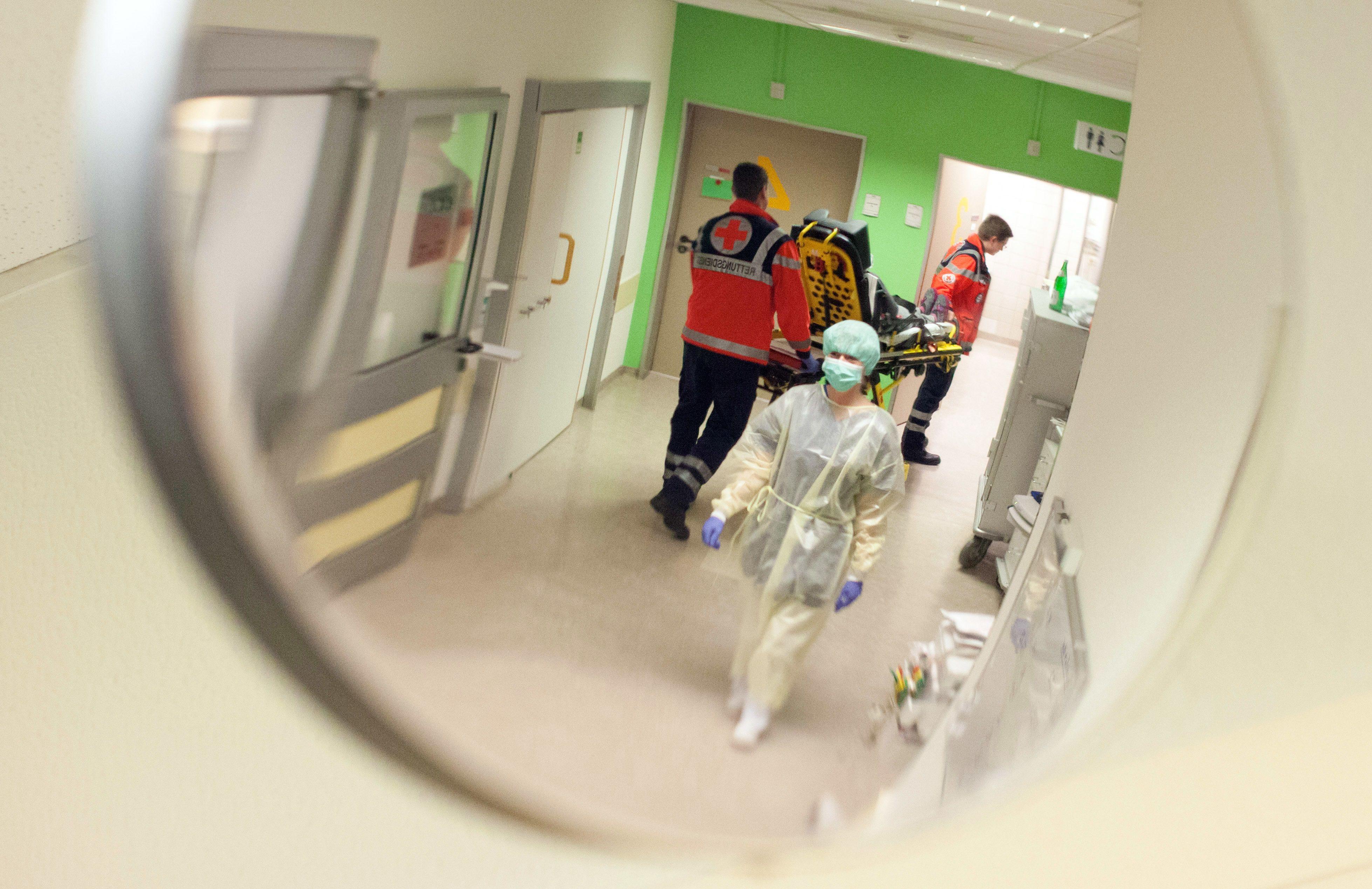 triage-wegen-corona-was-das-f-r-patienten-und-rzte-bedeutet